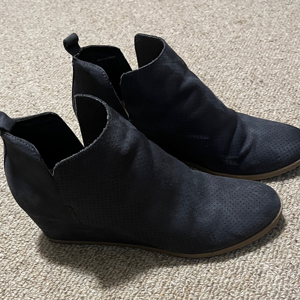 Charcoal Gray Dolce Vita DV8 Ankle Boots 7M - Picture 2 of 6